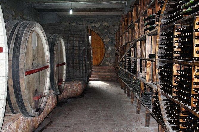 Day trip to Jermuk: Noratus, Hayravank, Selim Pass - Areni and the taste of Armenian wine