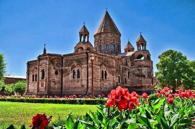 Echmiadzin (Hripsime, Gayane, Mother Cathedral) and Zvartnots Temple - What makes this half-day tour worth considering