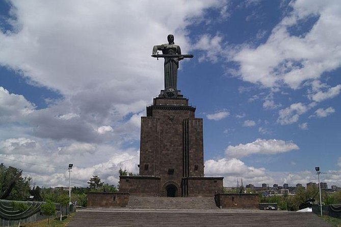Evening walking tour in Yerevan - Vernissage Market and the statue of Garegin Njdeh