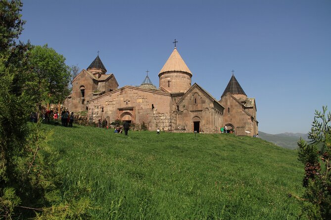 Gastro tour package in Armenia - Day 7: Airport transfer and a clean finish