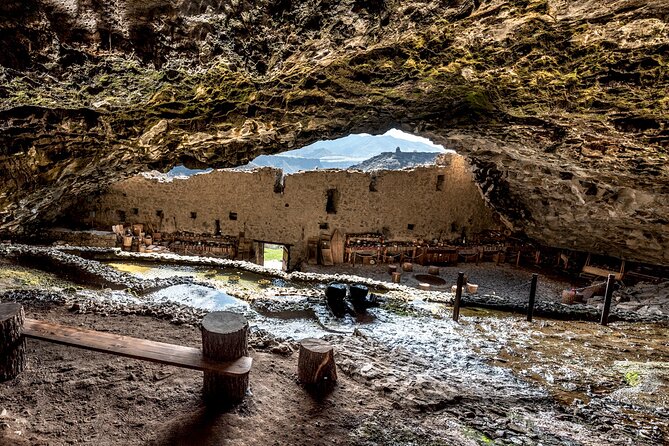 Group Tour: Haghpat, Zarni-Parni Caves, Akhtala, Aramyants Castle, Sanahin - Guides, languages, and the value of the commentary