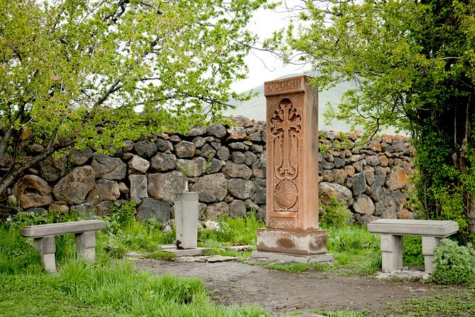 Group Tour: Hovhannavank, Saghmosavank, Chocolate House, Aghtsk - What the $29 price really covers