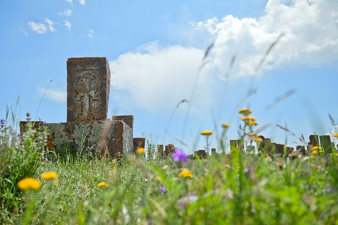 Group Tour: Lake Sevan, Hayravank, Noratus, Jermuk, winery - Key points at a glance