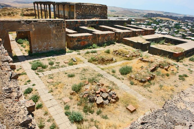 Group Tour: Sightseeing in Yerevan, Erebuni Museum and Fortress - Erebuni Museum and Fortress: where Yerevan begins