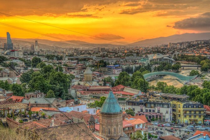 Join in group tour-transfer from Yerevan to Tbilisi or vice versa - A second food break before the border