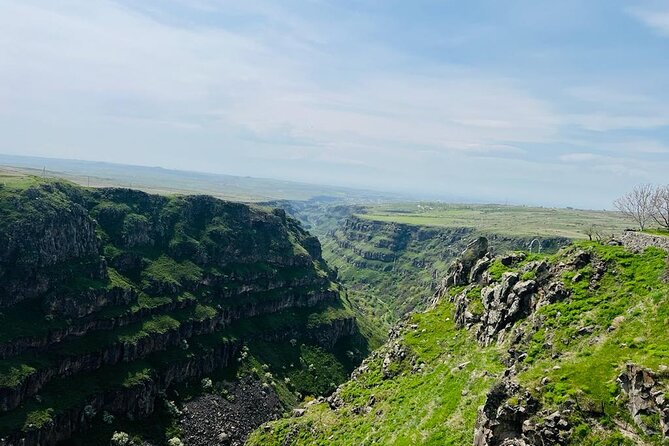 Mount Aragats,Amberd Fortress,Alphabet Monument, Saghmosavank - What the $110 group price really gives you