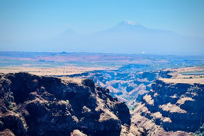 Mount Aragats,Amberd Fortress,Alphabet Monument, Saghmosavank - The driver-guide can shape the experience