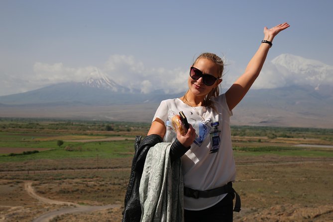 Private Full-Day Trip to Khor Virap - Noravank - Tatev-ropeway from Yerevan - Noravank behind the red-rock gorge