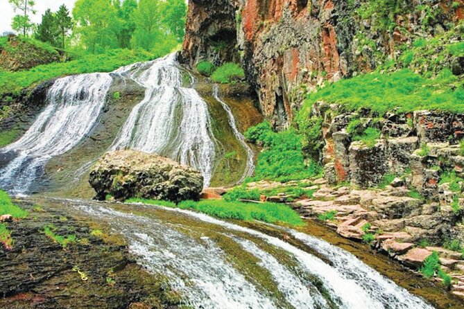 Private tour Jermuk, waterfall, Tatev Monastery and TaTev Ropeway - Wings of Tatev: twelve minutes above the Vorotan gorge