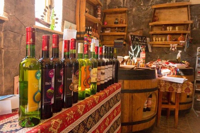Private Tour to Areni winery, Tatev (ropeway), Khndzoresk (cave city) - Old Khndzoresk and its carved caves