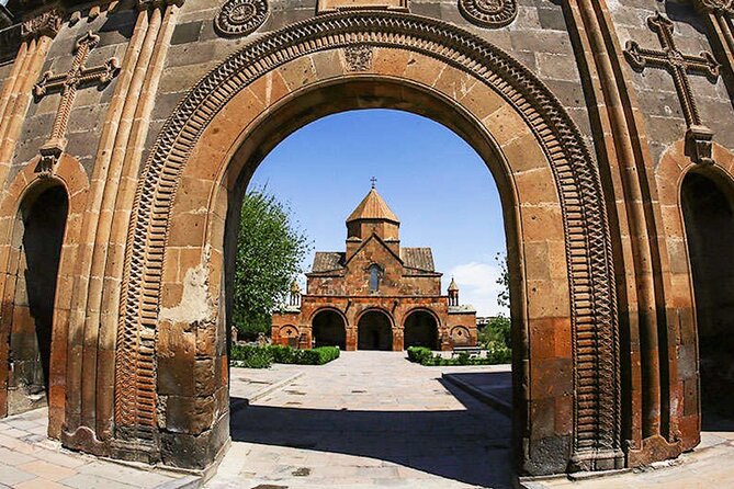 Private Tour to Echmiadzin,St.Hripsime & Gayane Churches, Zvartnots Temple - What the private vehicle adds