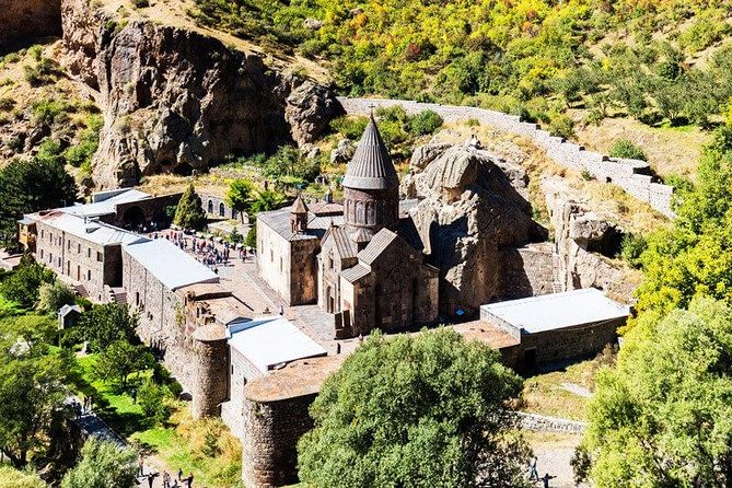 Private Tour to Garni Temple, Geghard & Khor Virap Monasteries, Azat Reservoir - What the private car adds to the day