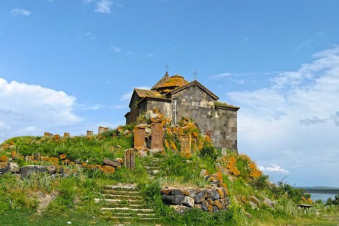 Private tour to Khor Virap, Areni winery, Noravank, Selim pass, Hayravank - What this private Armenia tour is really designed to do
