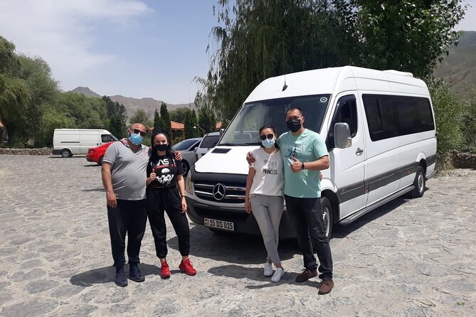Tbilisi transfer to or from Yerevan - The border crossing: the part to plan around