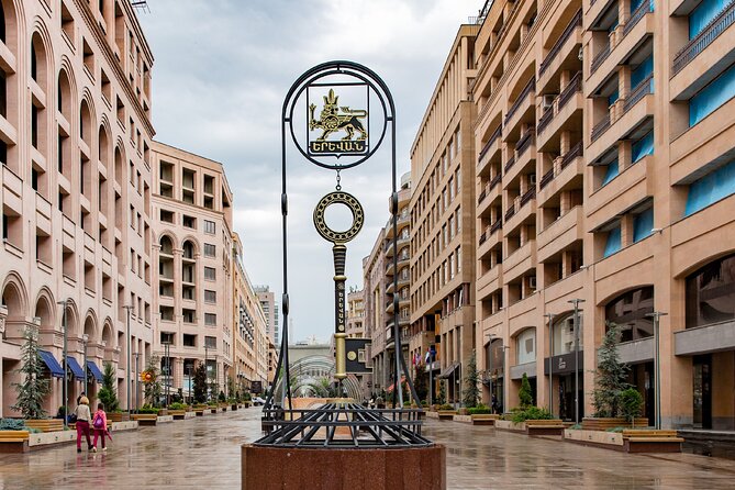 Walking Yerevan City Tour with 5 Wine & 10 years-old brandy - Dalan Art Gallery and Armenian Souvenirs